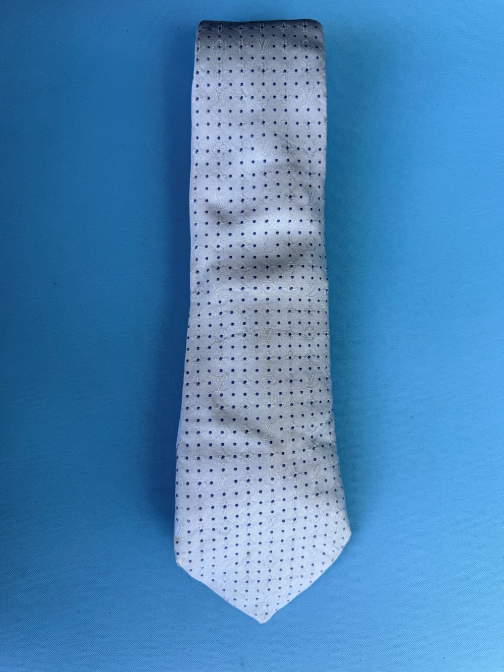 Louis Vuitton White Tie with Navy Microdot Pattern